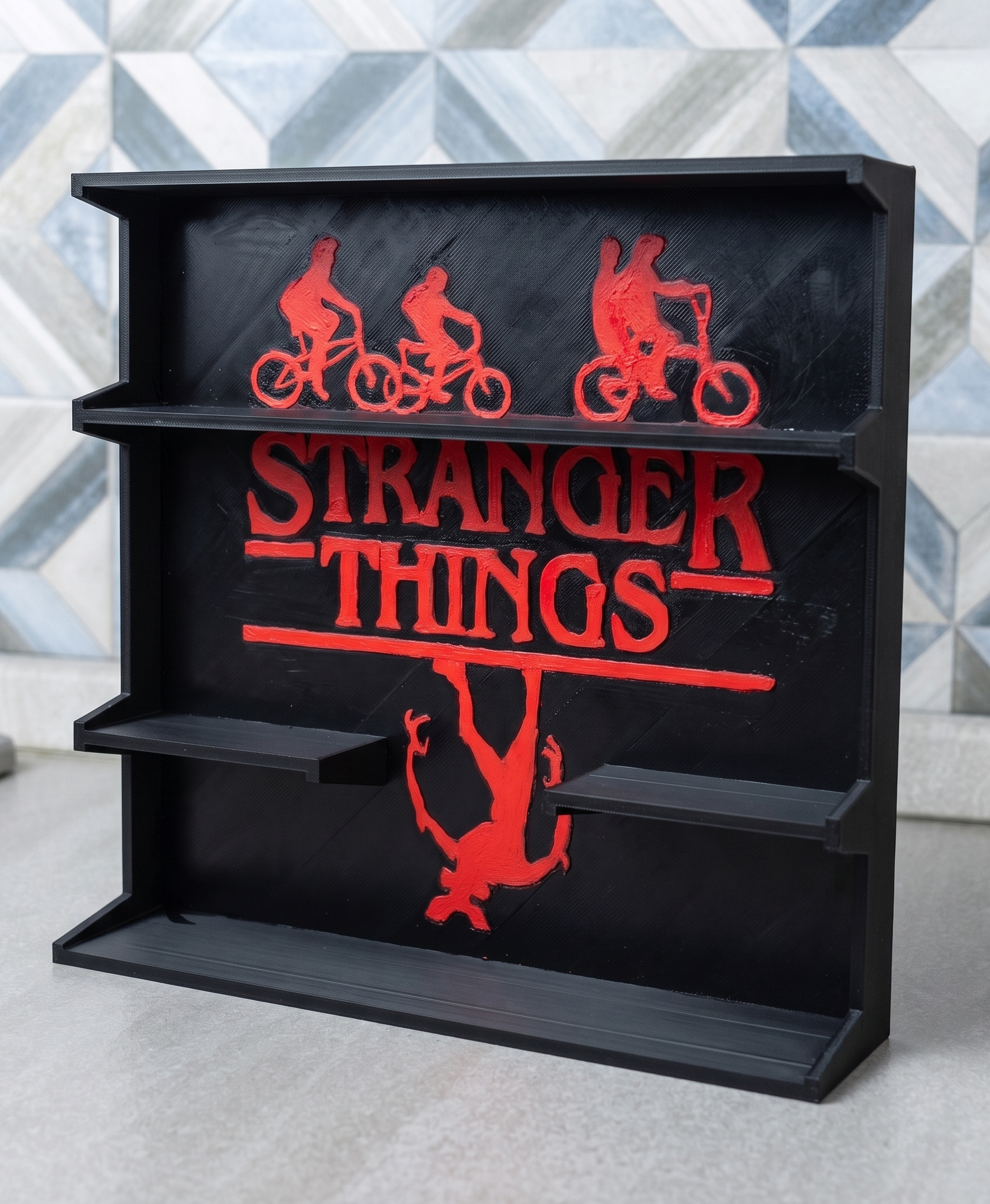 STRANGER THINGS Collector's Shelf Figurines Kinder Joy Gift
